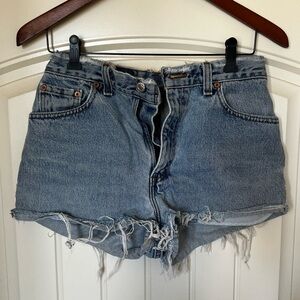Levi cut off denim shorts size 8